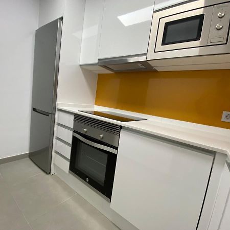 Bonito Apartamento De 2 Habitaciones Con Terraza Málaga Exterior foto