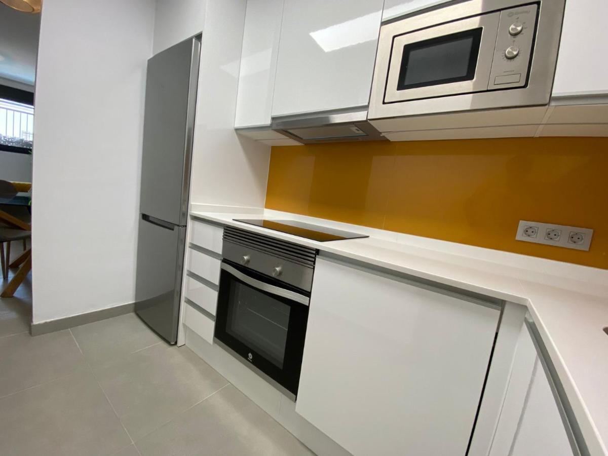 Bonito Apartamento De 2 Habitaciones Con Terraza Málaga Exterior foto
